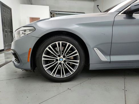 Used 2019 BMW 530i w/ Convenience Package image 32