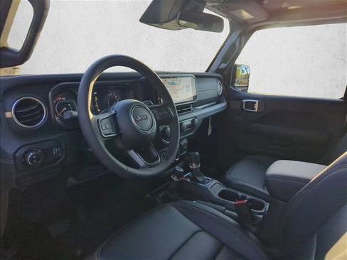 New 2026 Jeep Gladiator Sport AWD/4WD image 2