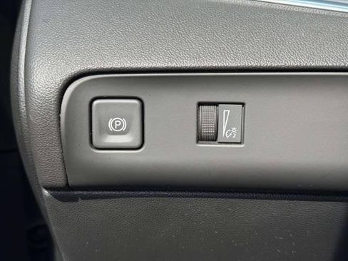 Used 2023 Buick Enclave Essence w/ Experience Buick Package AWD/4WD image 22