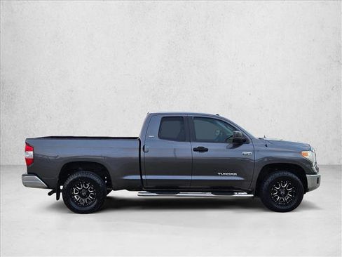 Used 2017 Toyota Tundra SR5 image 4