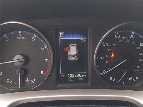 Used 2018 Toyota RAV4 XLE FWD image 11