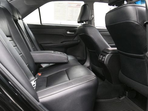 Used 2015 Toyota Camry XLE FWD image 26