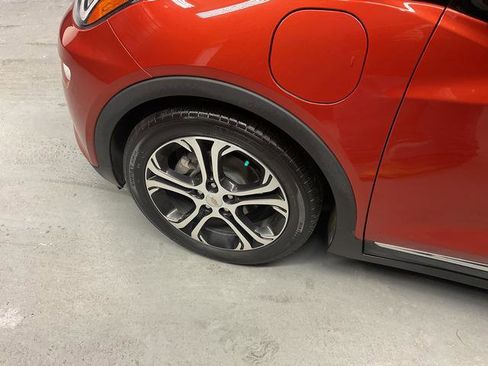 Used 2020 Chevrolet Bolt Premier w/ Infotainment Package image 6