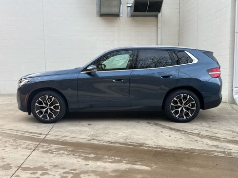 Certified 2025 BMW X3 xDrive30i w/ Premium Package image 5