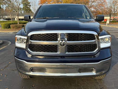 Used 2018 RAM 1500 Classic SLT image 3