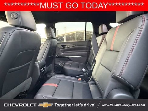 Used 2026 Chevrolet Traverse RS w/ LPO, Floor Liner Package AWD/4WD image 30
