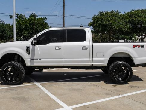 Used 2019 Ford F250 Lariat w/ Lariat Ultimate Package AWD/4WD image 10