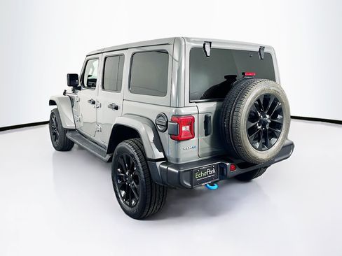 Used 2023 Jeep Wrangler Unlimited Sahara w/ Cold Weather Group AWD/4WD image 5