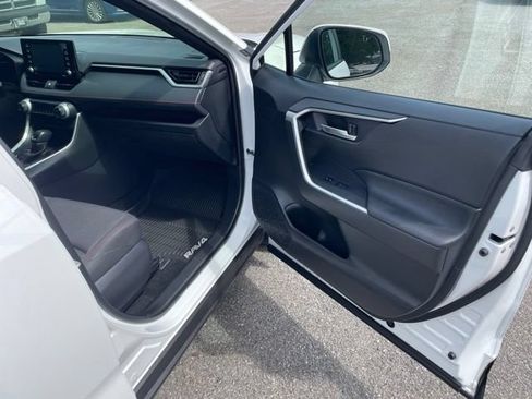 Used 2022 Toyota RAV4 SE w/ Weather & Moonroof Package AWD/4WD image 13