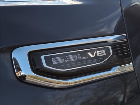 Used 2020 GMC Sierra 1500 SLE w/ SLE Value Package image 10