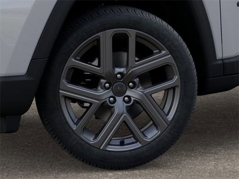New 2026 Jeep Compass Limited image 8