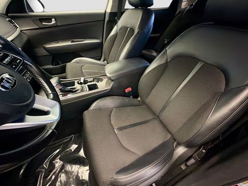 Used 2020 Kia Optima S w/ S Panoramic Sunroof Package FWD image 11