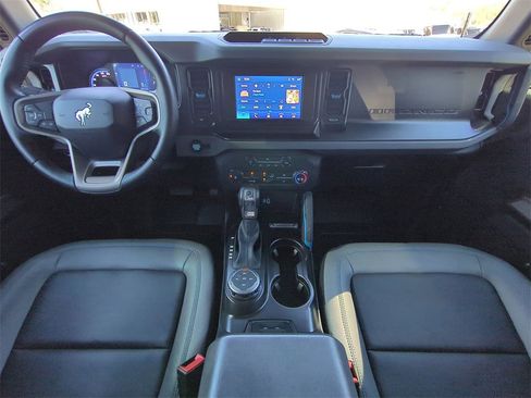 Used 2023 Ford Bronco Black Diamond image 15