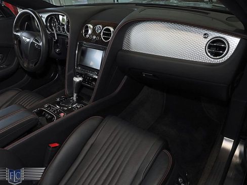 Used 2016 Bentley Continental GT image 21