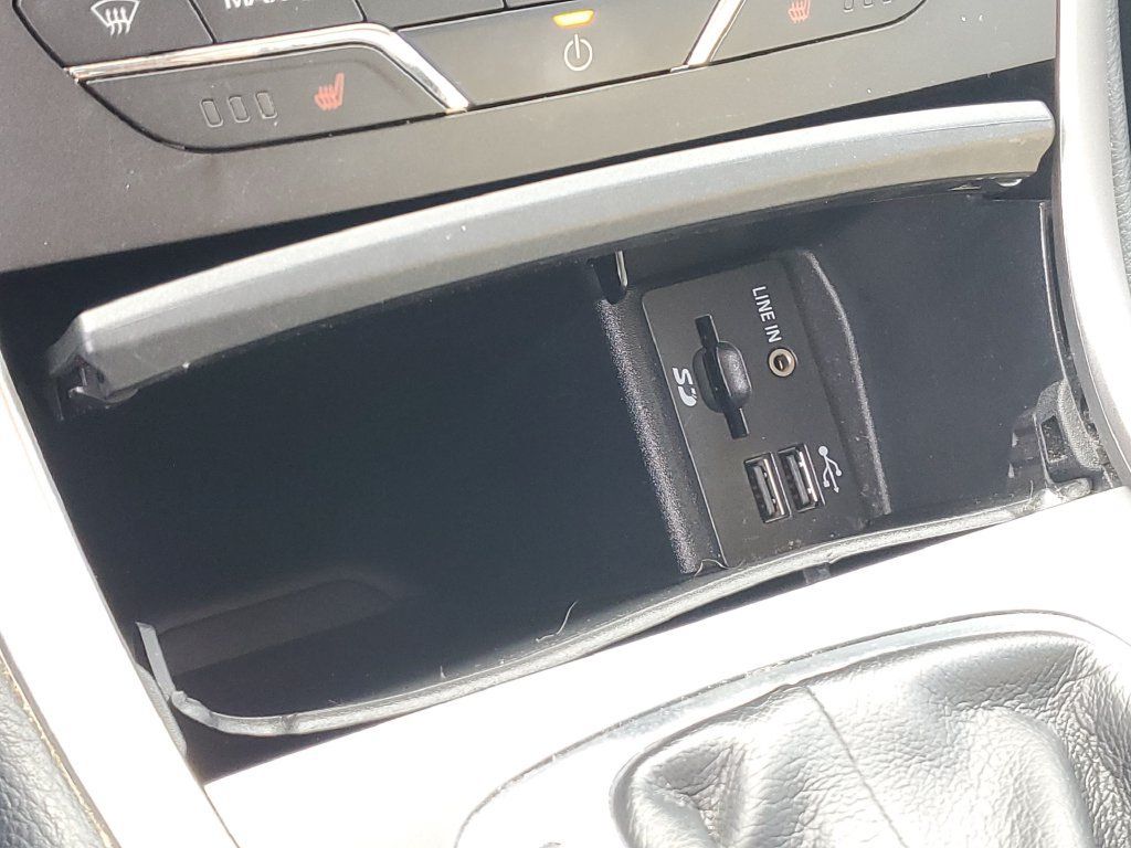Used 2015 Ford Edge SEL w/ Equipment Group 201A AWD/4WD image 17