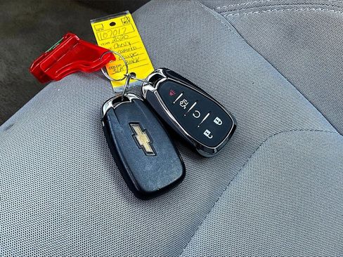 Used 2020 Chevrolet Camaro LT image 34