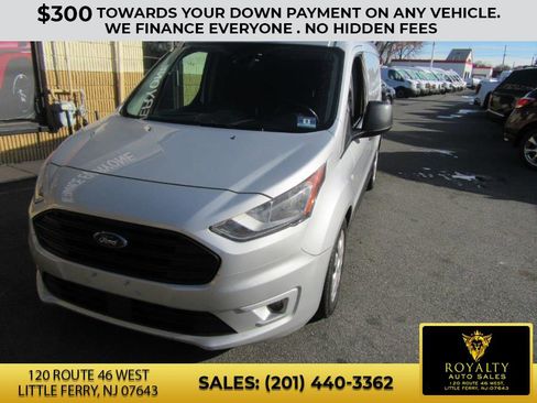 Used 2019 Ford Transit Connect XLT image 4