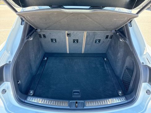 Used 2021 Porsche Macan image 22