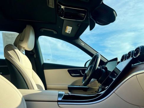 Certified 2023 Mercedes-Benz C 300 4MATIC Sedan image 8