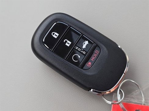 New 2025 Honda Accord SE image 32