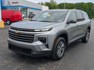 Used 2024 Chevrolet Traverse LT w/ Enhanced Driving Package AWD/4WD video 3