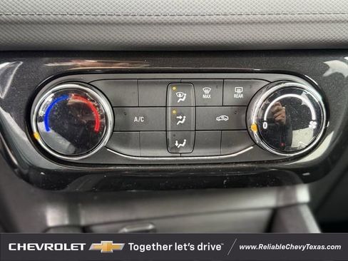 Used 2025 Chevrolet TrailBlazer LT AWD/4WD image 22