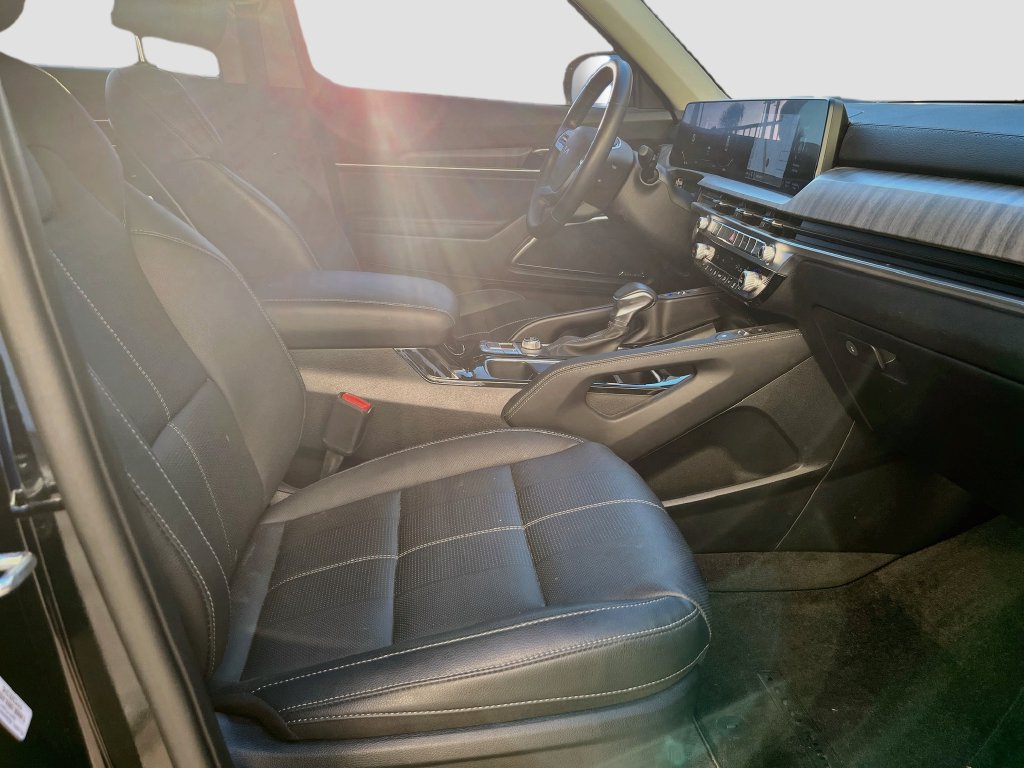 Used 2025 Kia Telluride SX FWD image 30