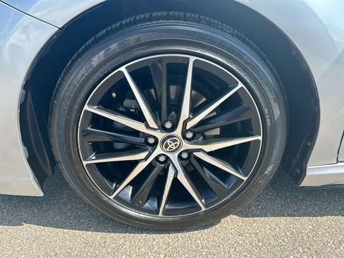 Used 2021 Toyota Camry SE w/ Cold Weather Package AWD/4WD image 12