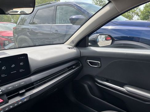 Used 2025 Kia K4 FWD image 34