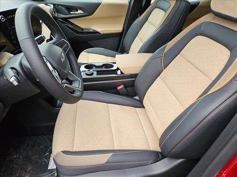 New 2026 Chevrolet Equinox ACTIV w/ Convenience Package III image 4