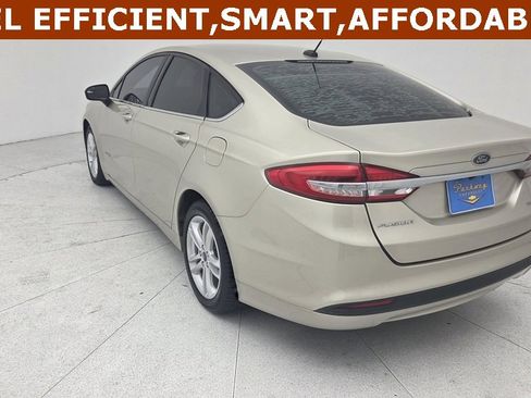 Used 2018 Ford Fusion S image 3