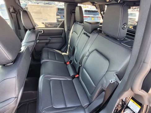 New 2026 Ford Bronco Badlands AWD/4WD image 6