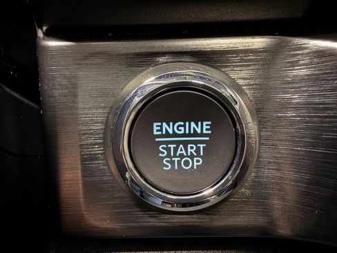 Used 2023 Ford F250 Lariat w/ Lariat Ultimate Package image 45