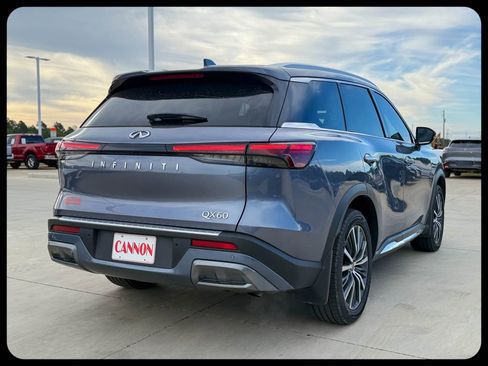 Used 2023 INFINITI QX60 Sensory w/ Vision Package FWD image 14