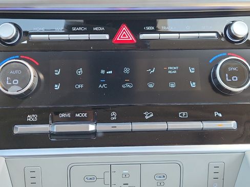 New 2026 Hyundai Santa Fe Limited FWD image 22