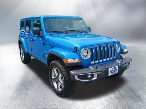 Used 2023 Jeep Wrangler Unlimited Sahara AWD/4WD image 8