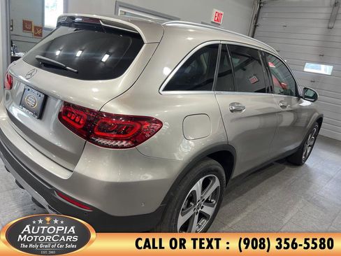 Used 2022 Mercedes-Benz GLC 300 image 5