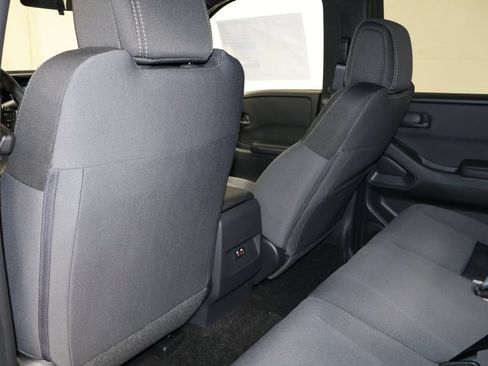 Used 2026 Nissan Frontier SV AWD/4WD image 11
