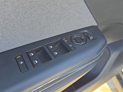 New 2025 Kia K4 EX image 21