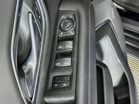 Certified 2022 GMC Yukon XL AT4 AWD/4WD image 19