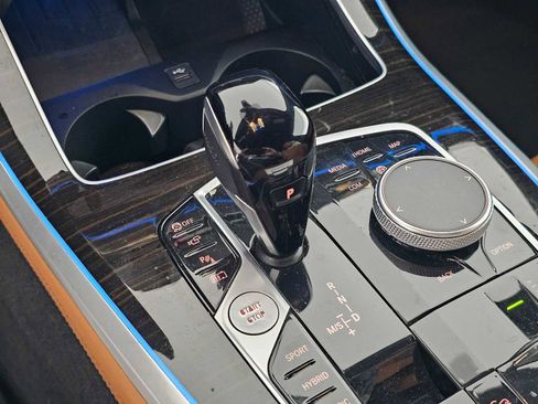 Used 2023 BMW X5 xDrive45e image 30