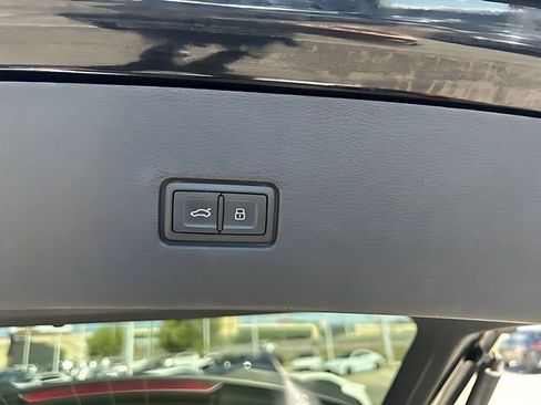 Used 2024 Audi RS Q8 AWD/4WD image 17