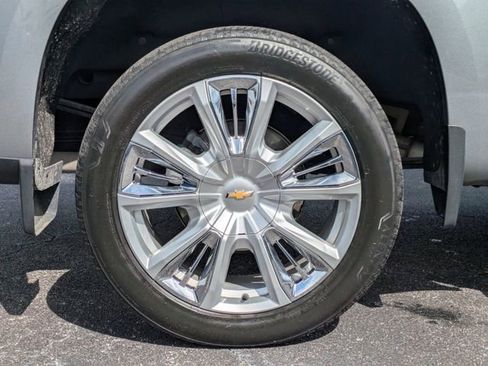 Used 2024 Chevrolet Silverado 1500 High Country image 12