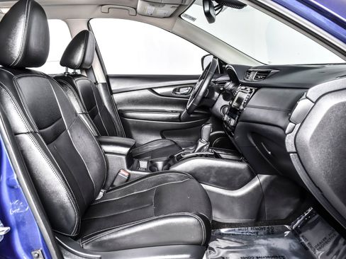 Used 2018 Nissan Rogue SL w/ Premium Package AWD/4WD image 25