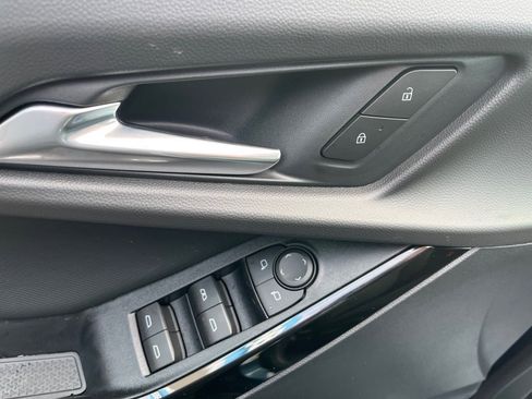 New 2026 Chevrolet Equinox LT w/ Safety and Technology Package image 12