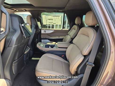 New 2027 Lincoln Navigator Black Label AWD/4WD image 10