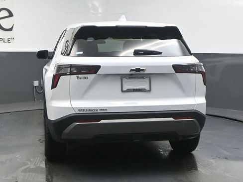 Used 2026 Chevrolet Equinox LT w/ LPO, Floor Liner Package AWD/4WD image 36