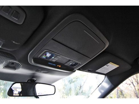 Used 2025 Ford Explorer ST-Line image 21