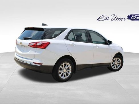Used 2018 Chevrolet Equinox LS FWD image 5
