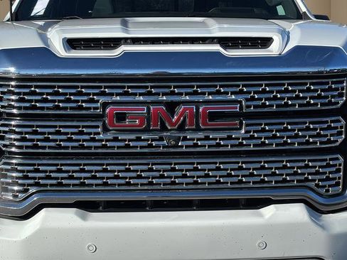 Used 2020 GMC Sierra 2500 Denali w/ Denali Ultimate Package image 9